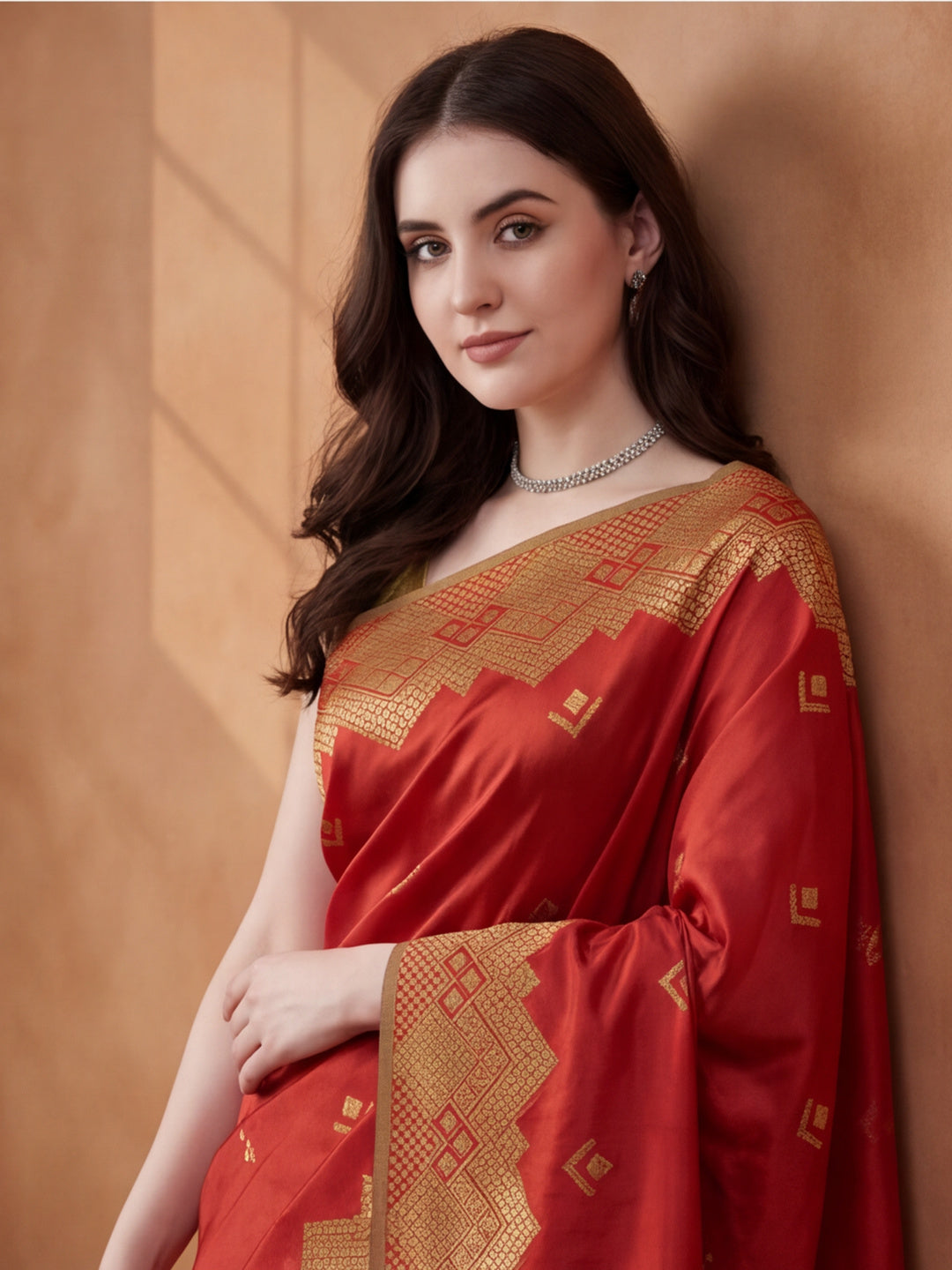 Women Red Banarasi Jacquard Saree with Zari Woven Border and Rich Pallu