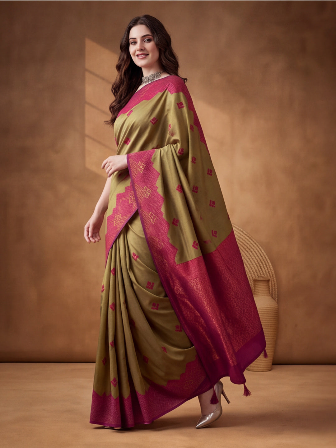 Women Beige Banarasi Jacquard Saree with Zari Woven Border and Rich Pallu