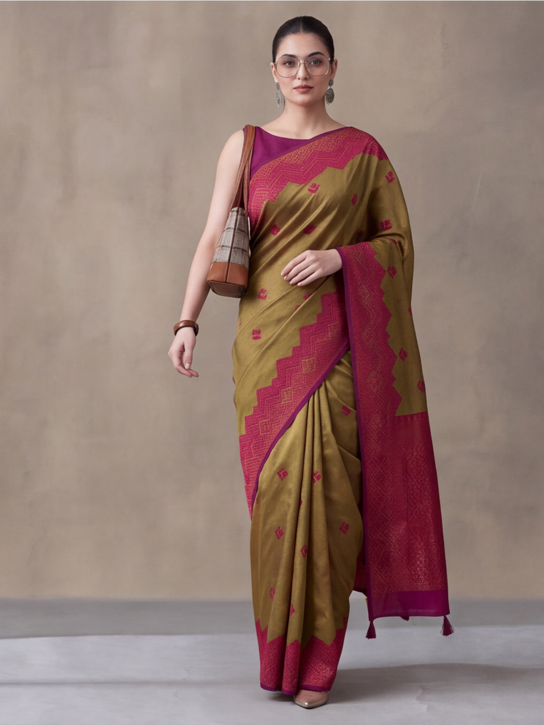 Women Beige Banarasi Jacquard Saree with Zari Woven Border and Rich Pallu