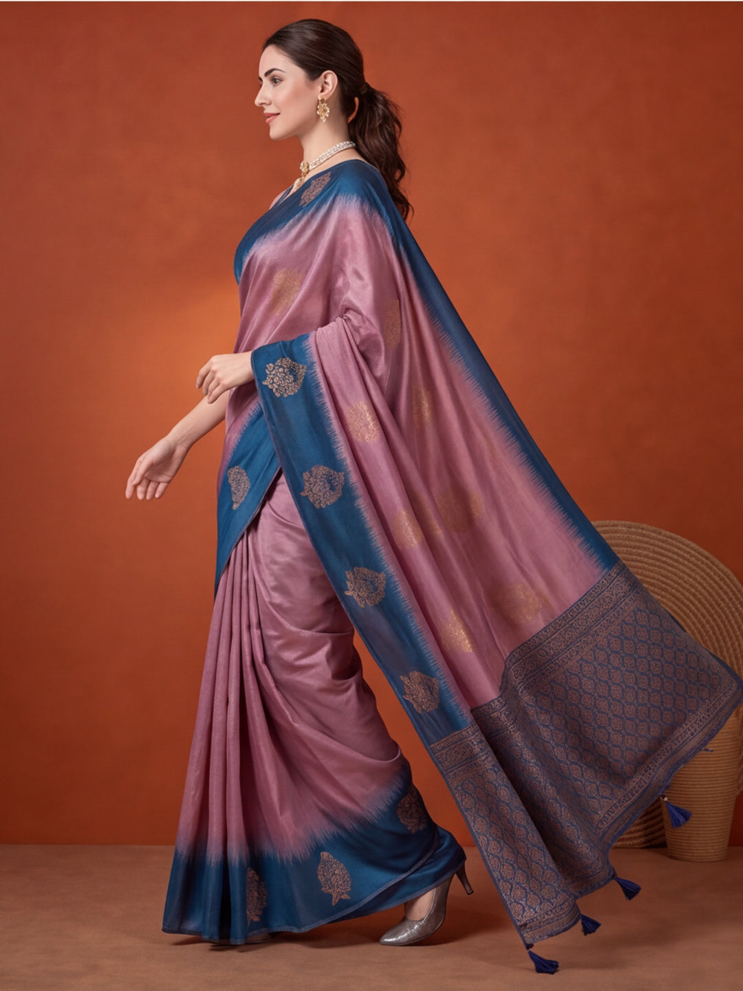 Women Purple & Teal Banarasi Silk Blend Saree with Zari Butti Woven Pallu