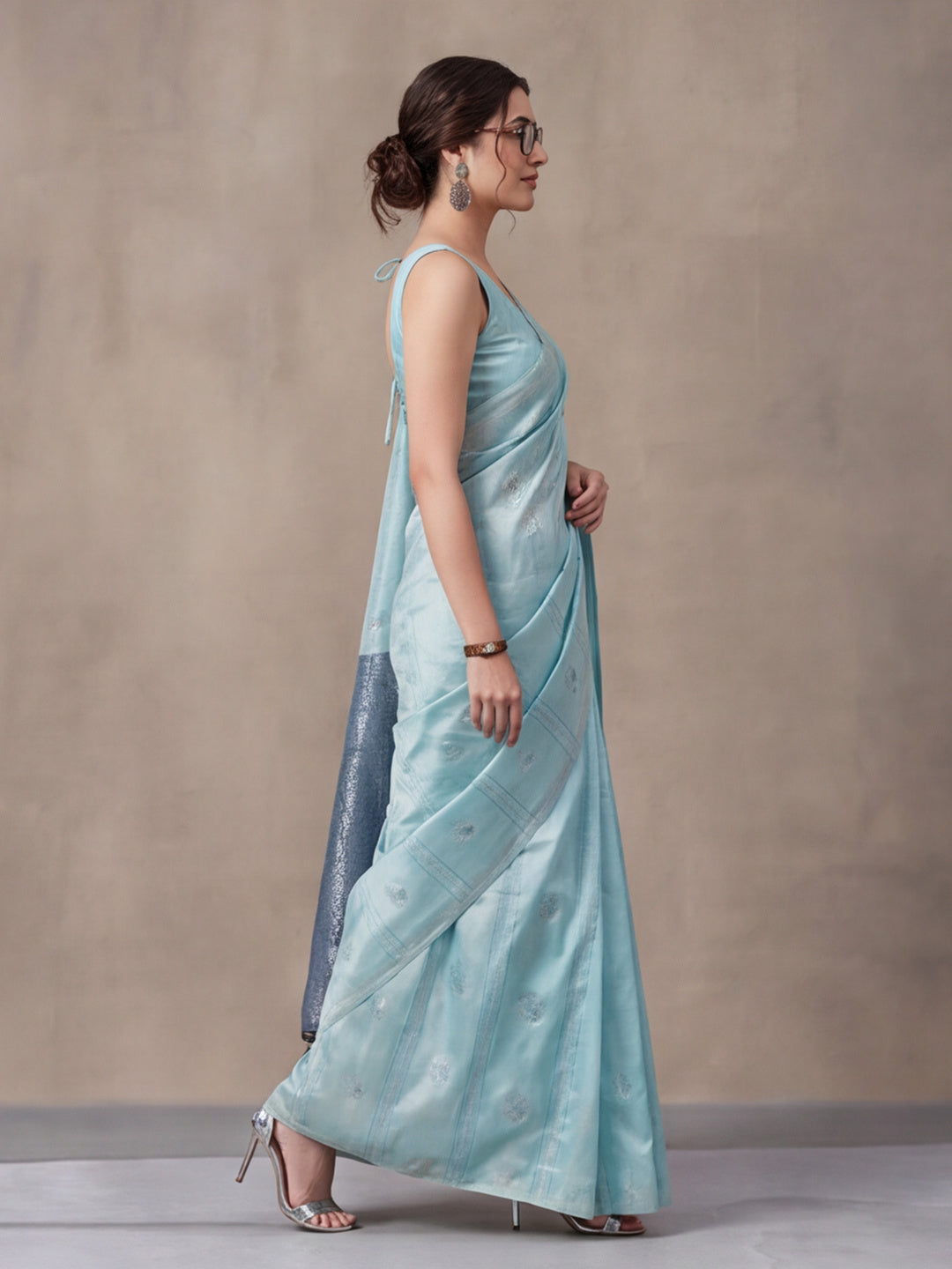 Women Blue Banarasi Silk Blend Saree with Silver Zari Butti Woven Pallu