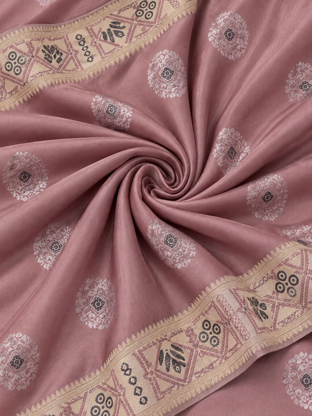 Women Mauve Banarasi Silk Blend Saree with Ethnic Woven Border and Tassel Detail