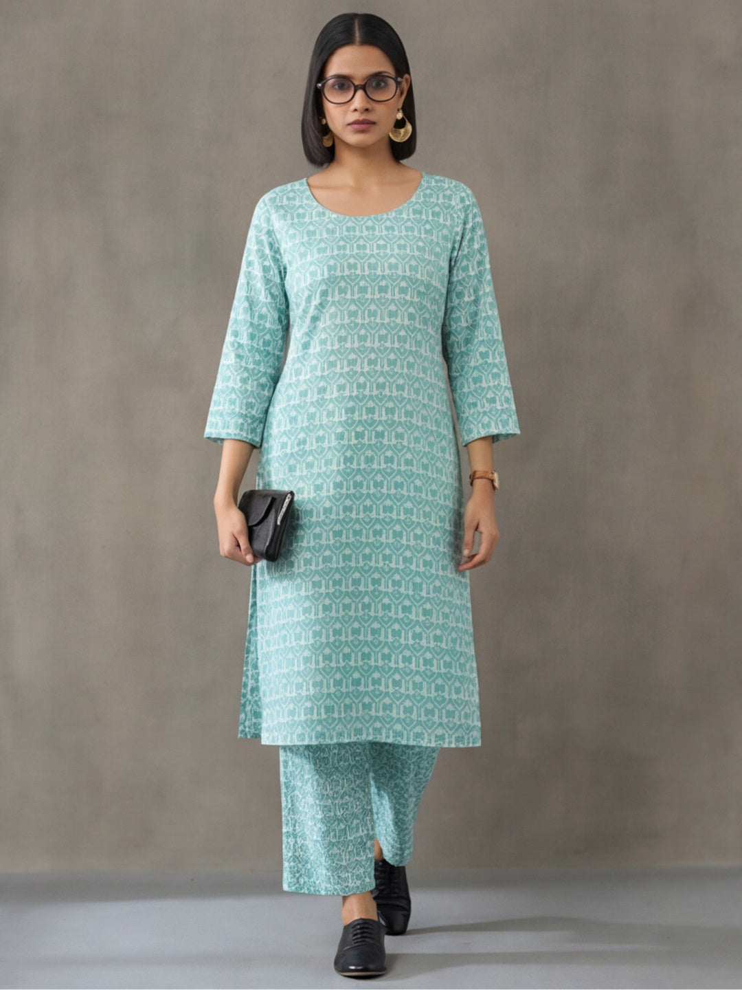 Floral Printed Straight Kurta & Trousers Sets