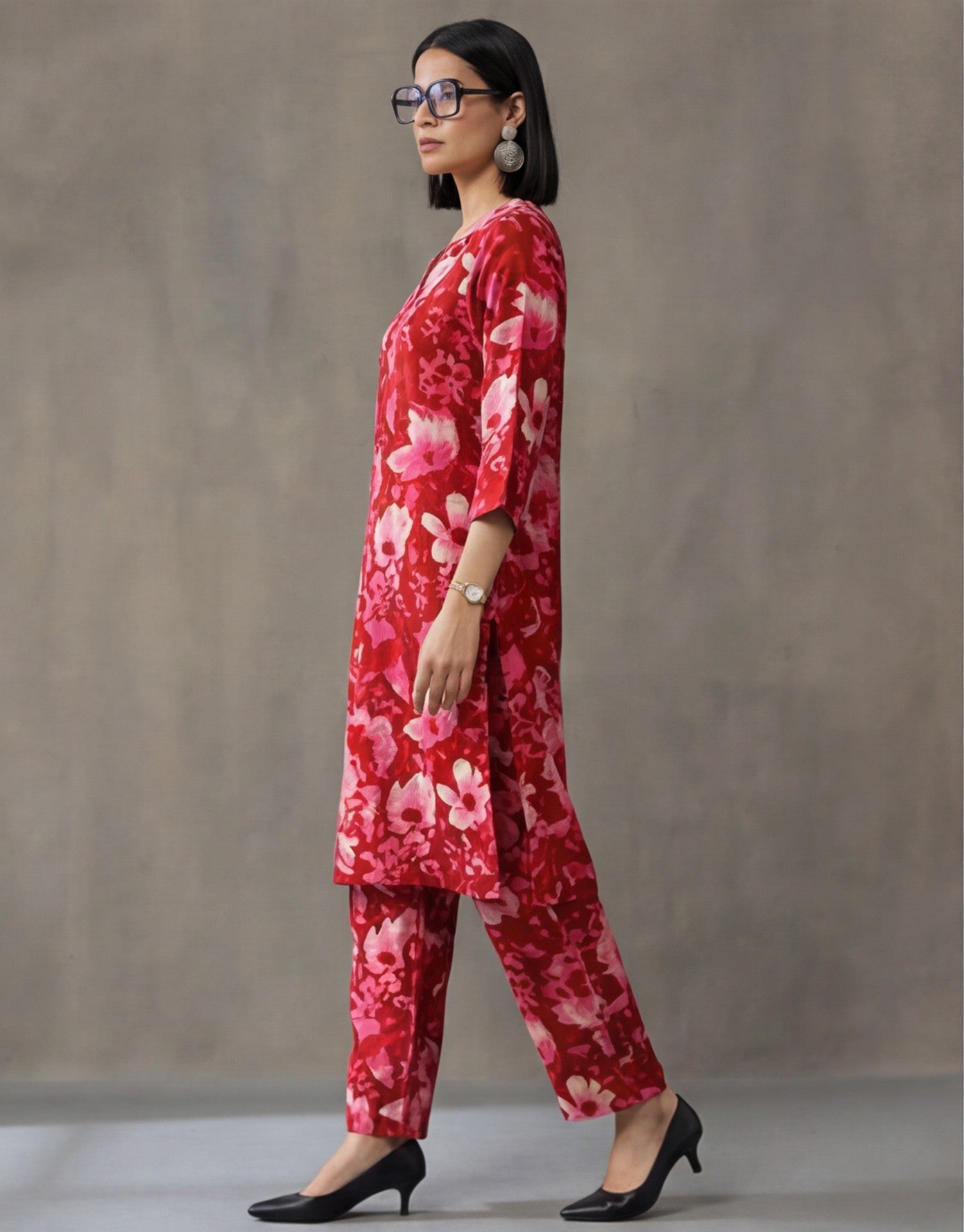 Floral Printed Straight Kurta & Trousers Sets