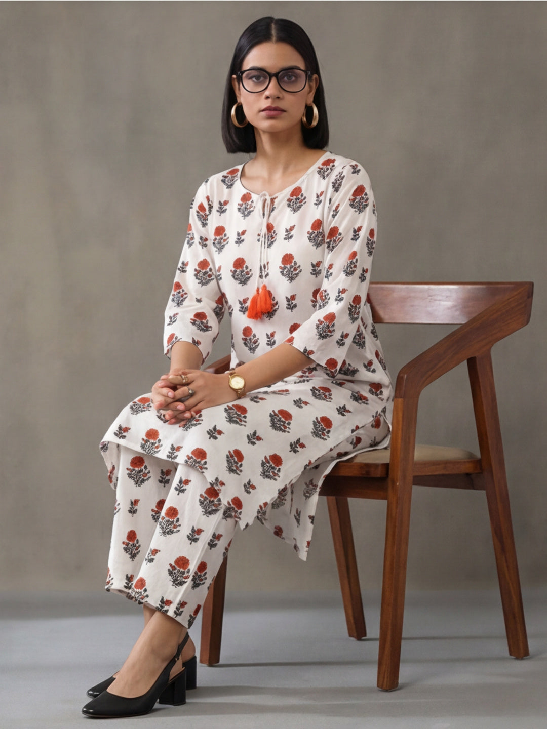 Floral Printed Straight Kurta & Trousers Sets
