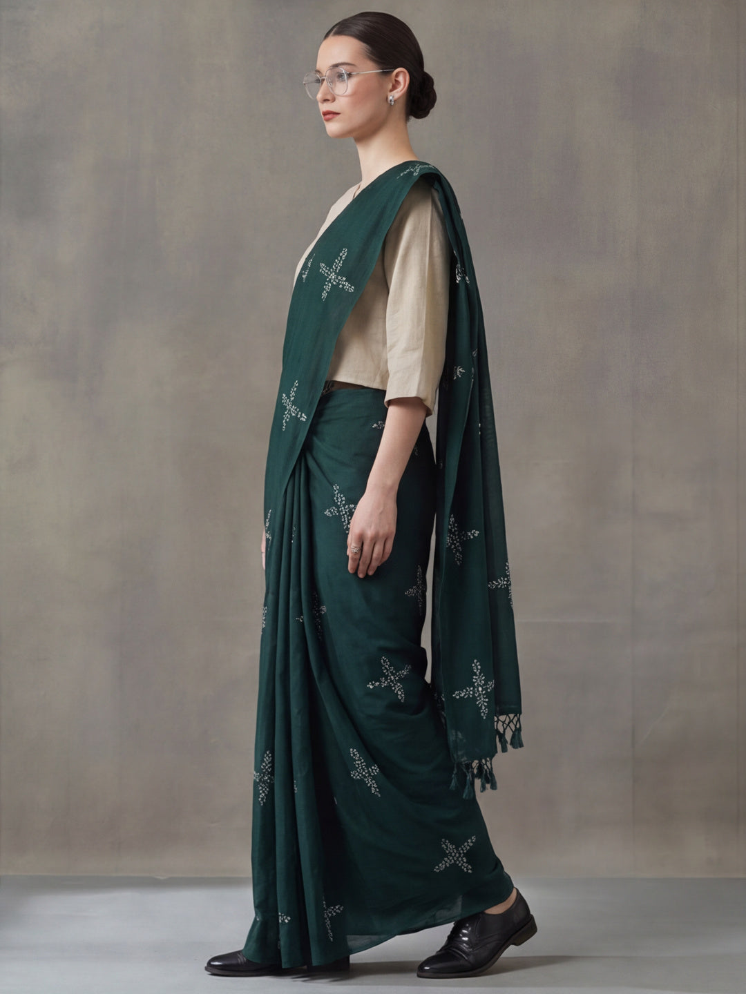 Floral Muslin Cotton Saree with Unstiched Blouse