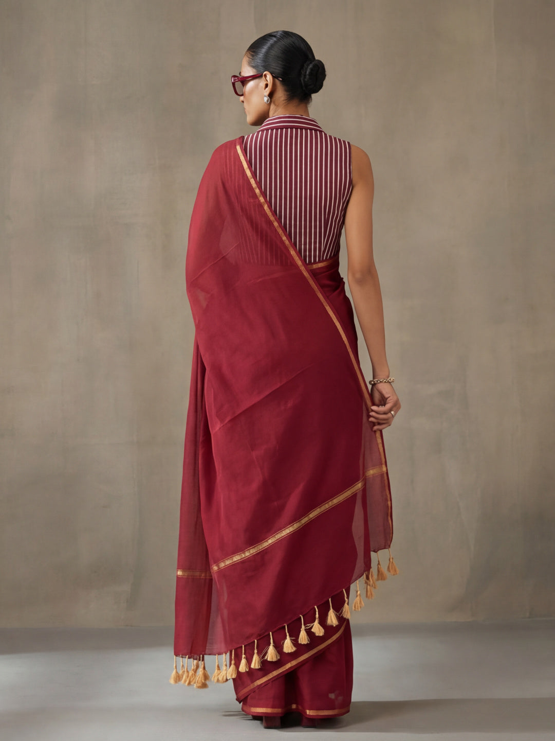 Solid Pure Cotton Saree with Unstiched Blouse