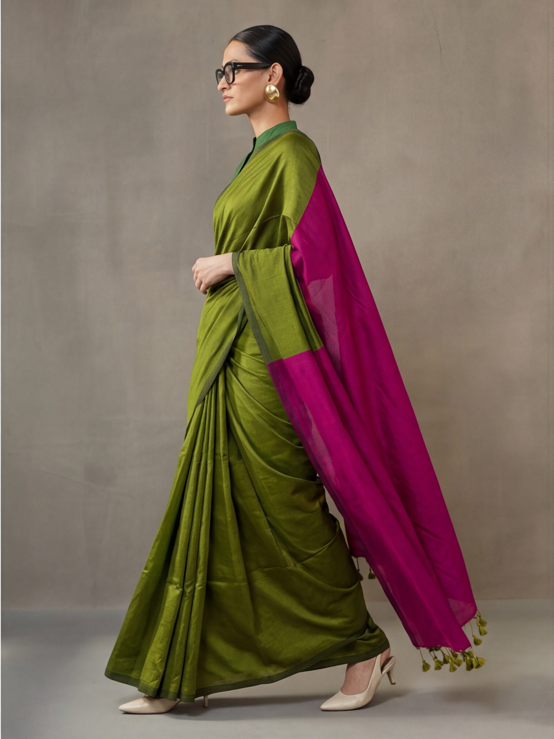 Solid Pure Cotton Saree with Unstiched Blouse