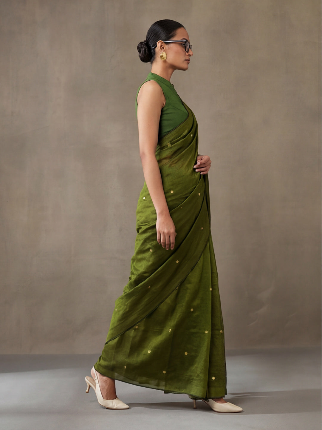 Solid Pure Cotton Saree with Unstiched Blouse
