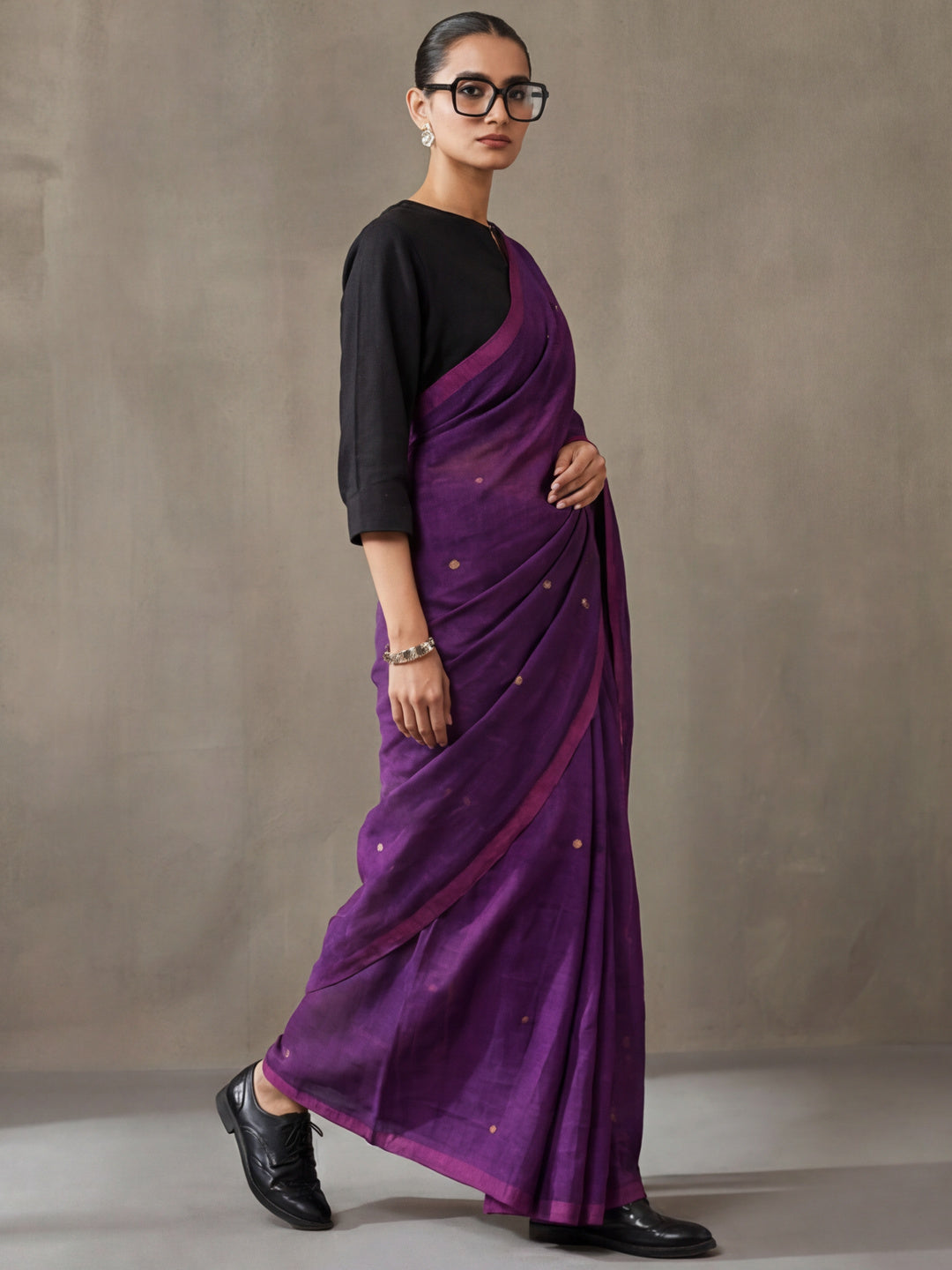 Solid Pure Cotton Saree with Unstiched Blouse
