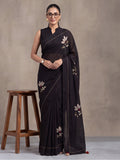 Digitally Printed Abstract & Floral Mul Cotton Saree with Contrast Blouse