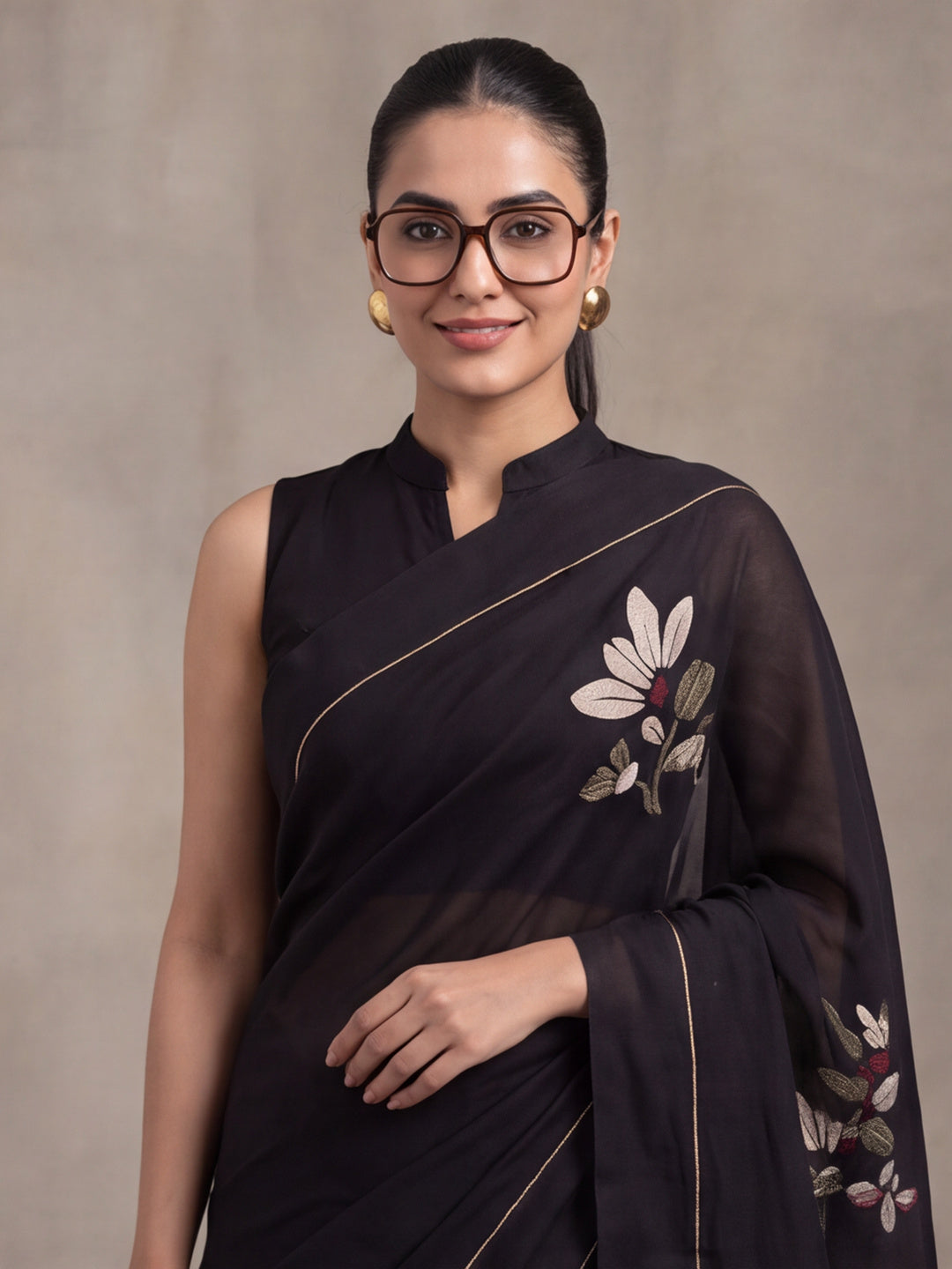 Digitally Printed Abstract & Floral Mul Cotton Saree with Contrast Blouse