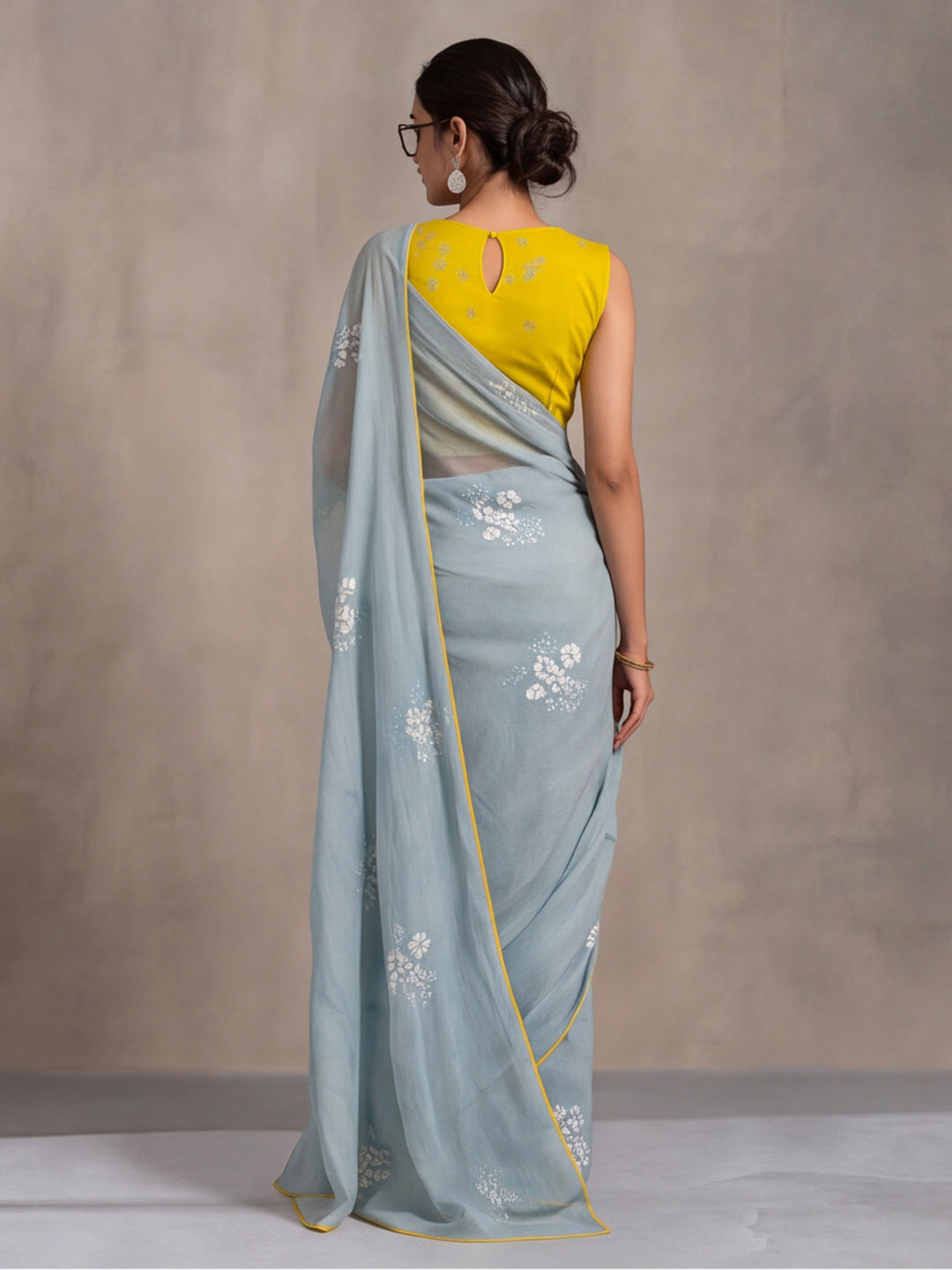 Digitally Printed Abstract & Floral Mul Cotton Saree with Contrast Blouse