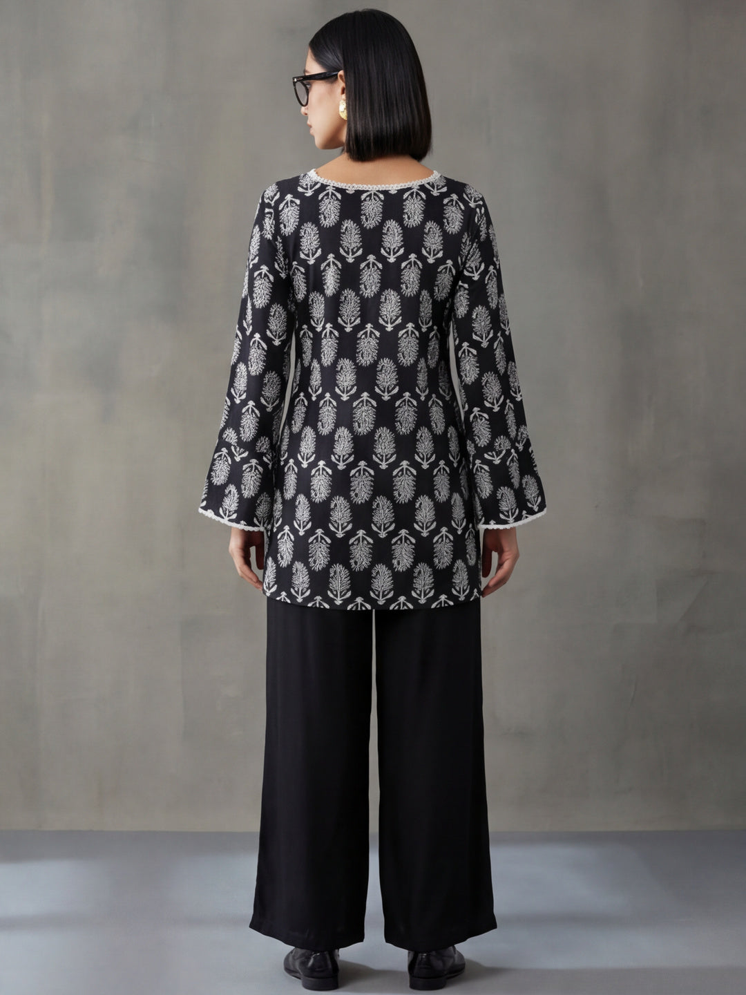 Women Printed Square Neck Fancy Tunic Top with Full Sleeves
