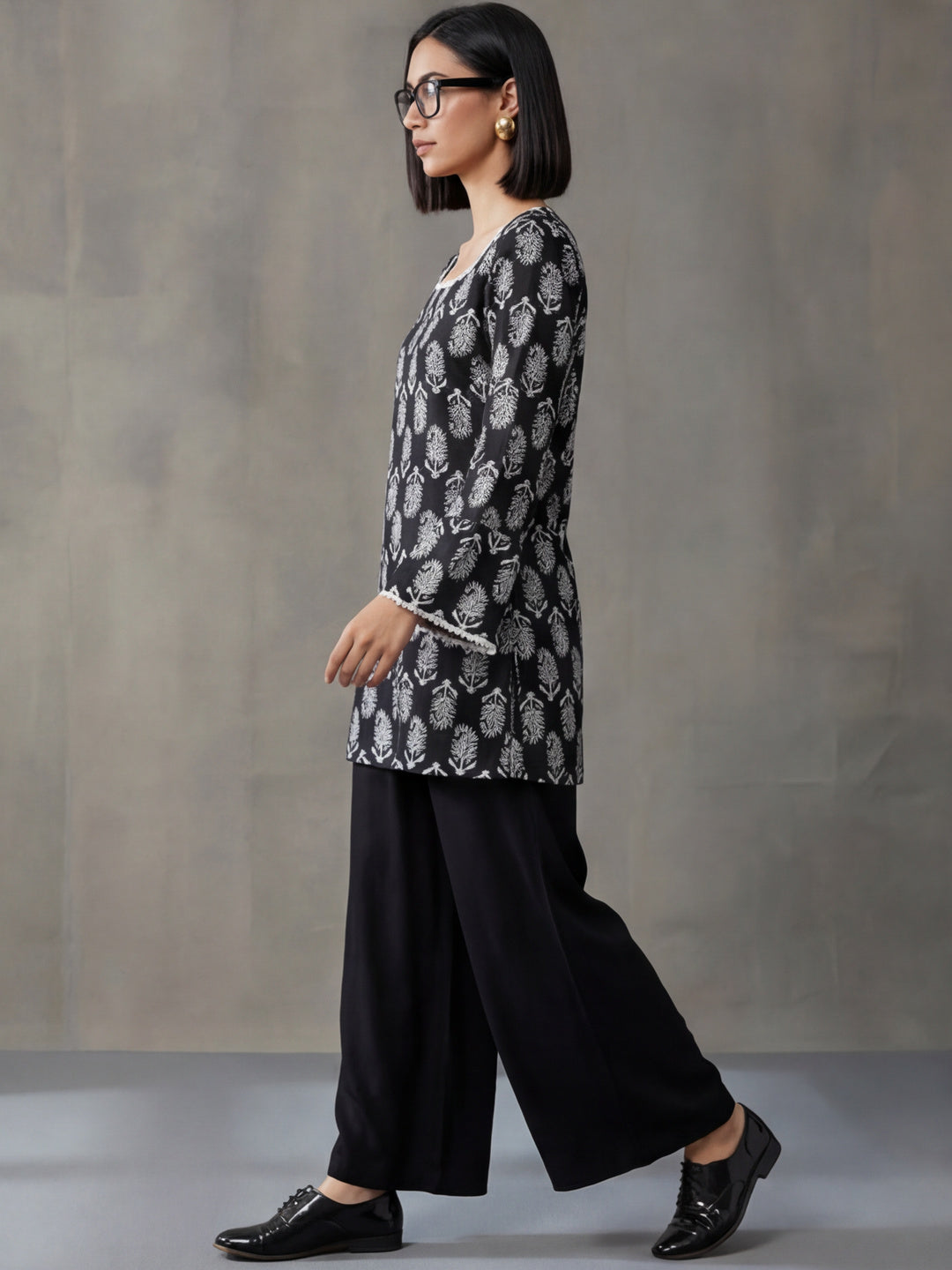 Women Printed Square Neck Fancy Tunic Top with Full Sleeves