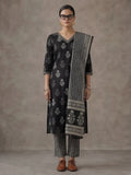 Floral Embroidered Straight Pure Cotton Kurta & Trousers Sets