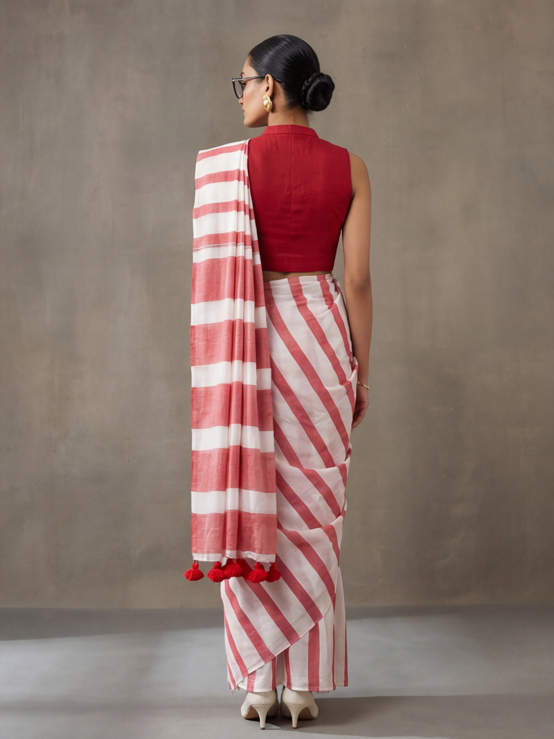 Striped Pure Linen Saree with Unstiched Blouse