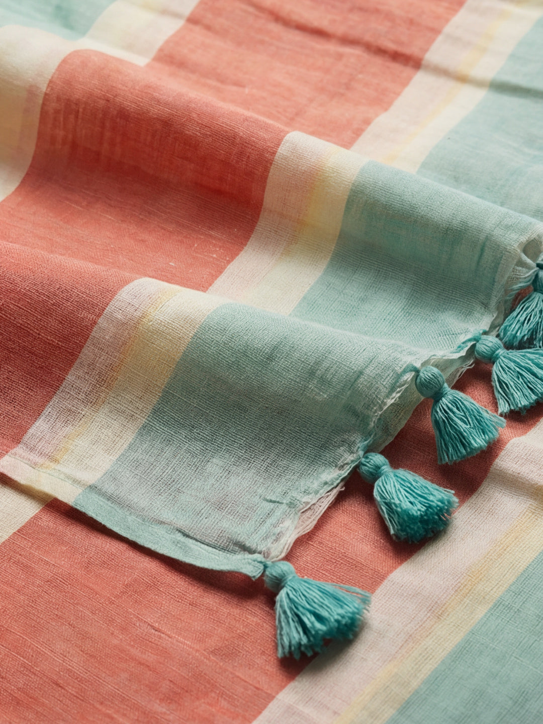 Striped Pure Linen Saree with Unstiched Blouse