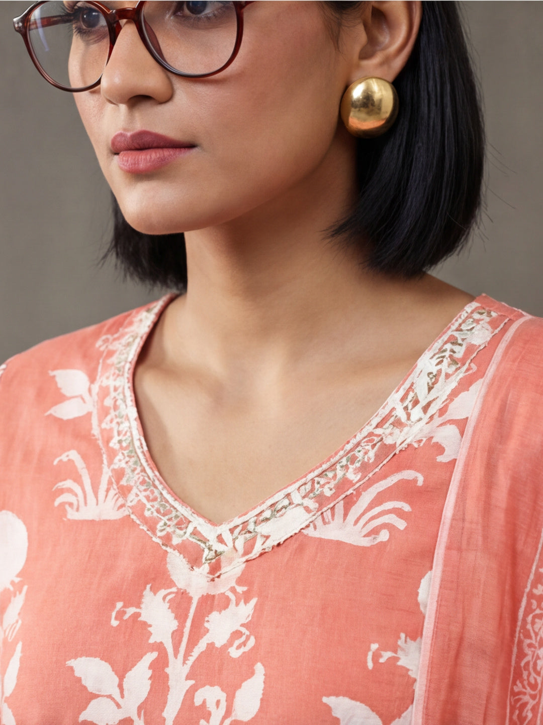 Floral Embroidered Straight Kurta & Trousers Sets