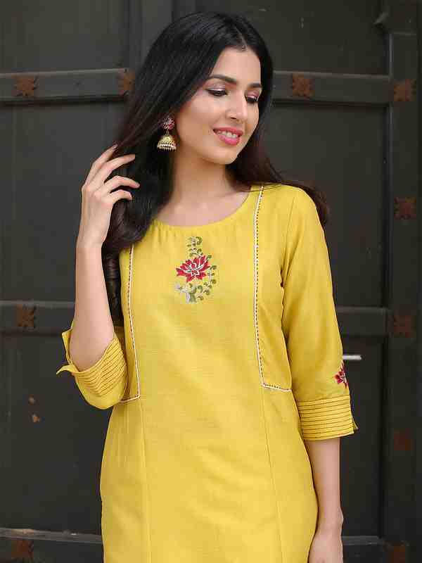 Sangria Women Mustard Yellow Ethnic Motifs Embroidered Kurta with Trousers  Price in India, Full Specifications & Offers | DTashion.com