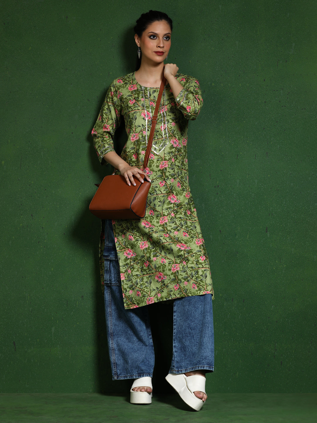 Floral Embroidered Straight Kurta
