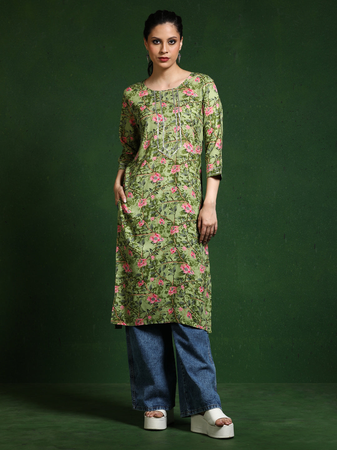 Floral Embroidered Straight Kurta