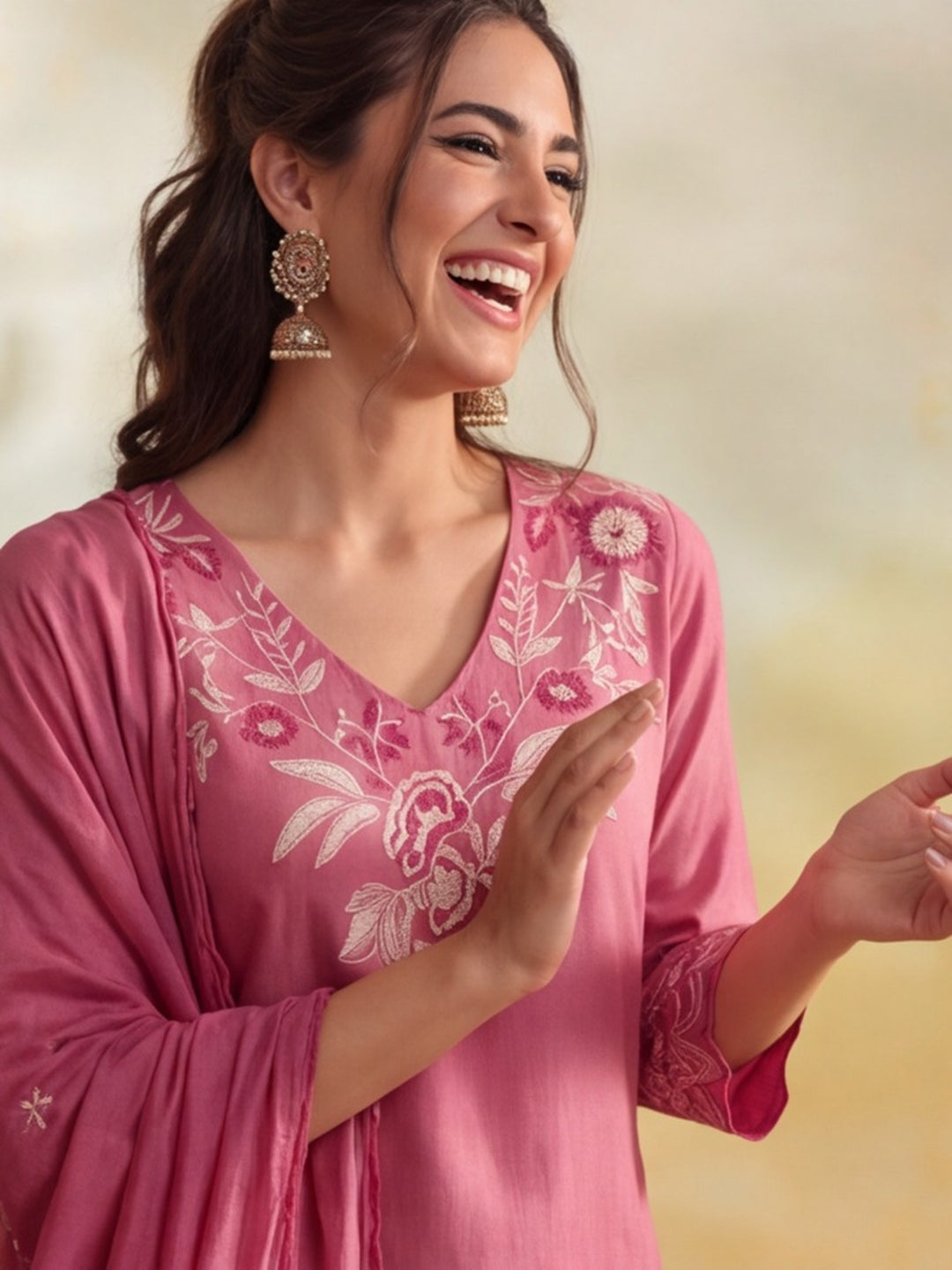 Women Floral Embroidery Pink Kurta Set with Dupatta