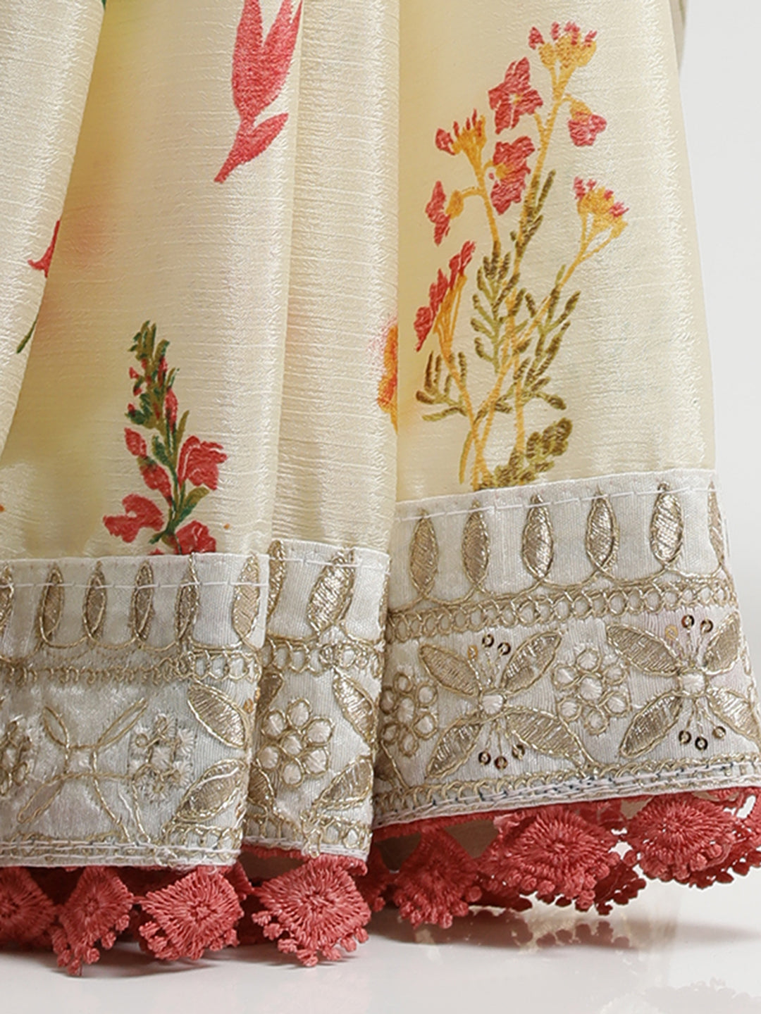 Off White Fancy Chinon Printed With Embroidered Lace Saree