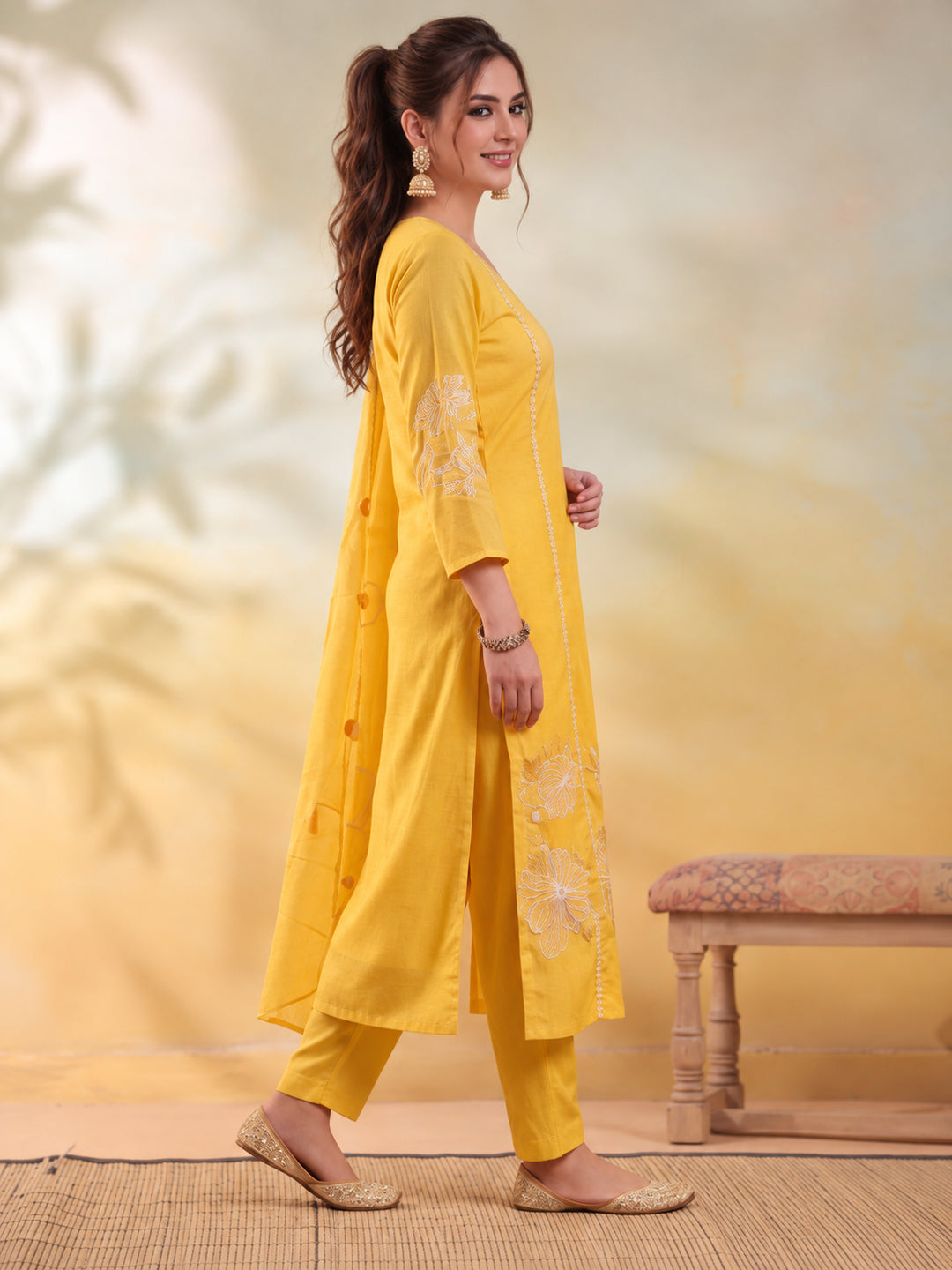 Women Floral Embroidery Yellow Kurta Set with Dupatta