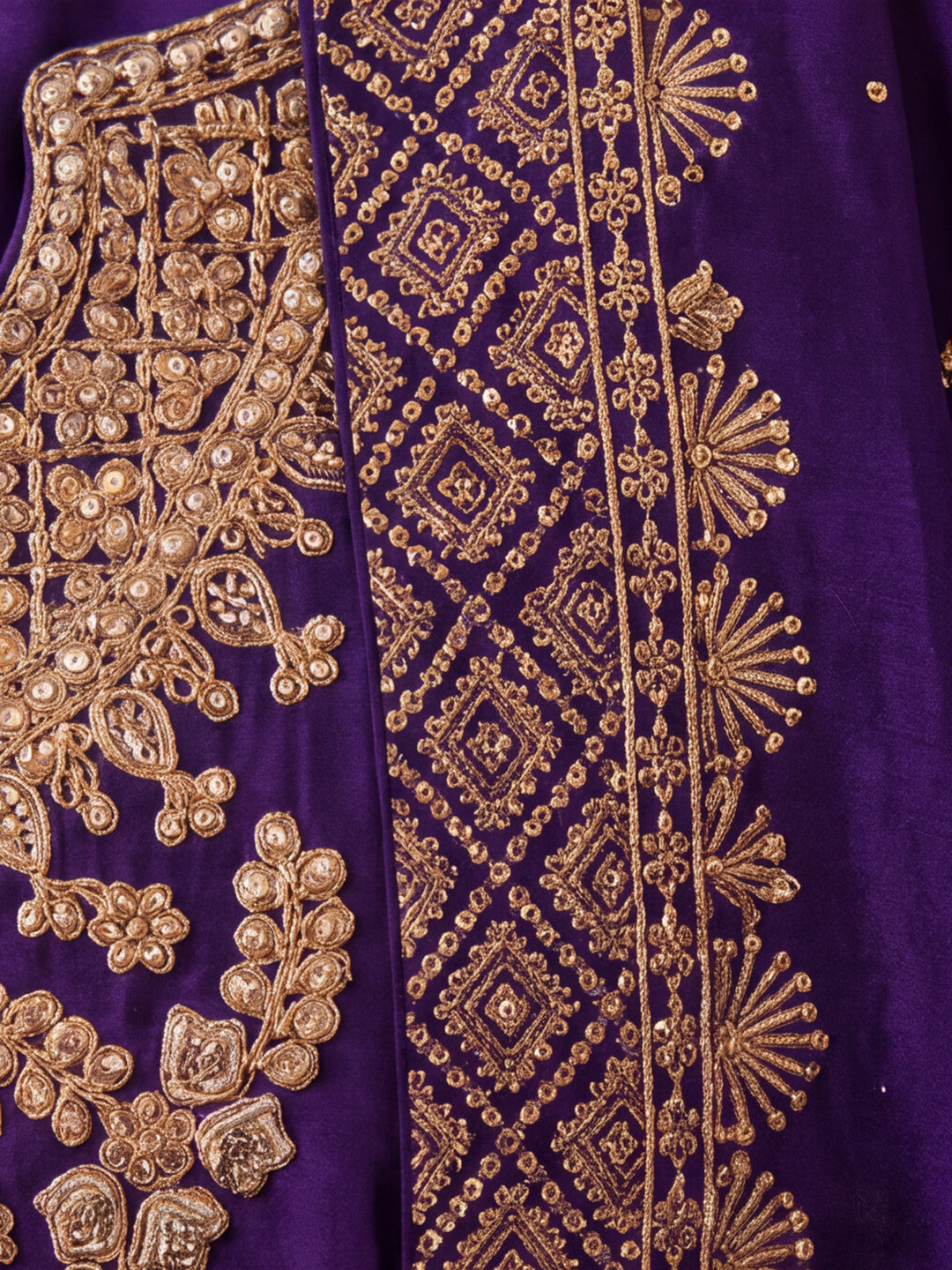 Women's Purple Embroidered Kurta Set with Dupatta | Zari Festive Ethnic Straight Suit