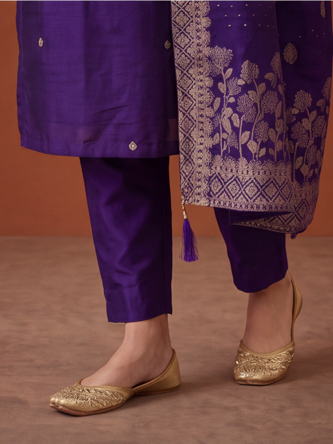 Women's Purple Embroidered Kurta Set with Dupatta | Zari Festive Ethnic Straight Suit