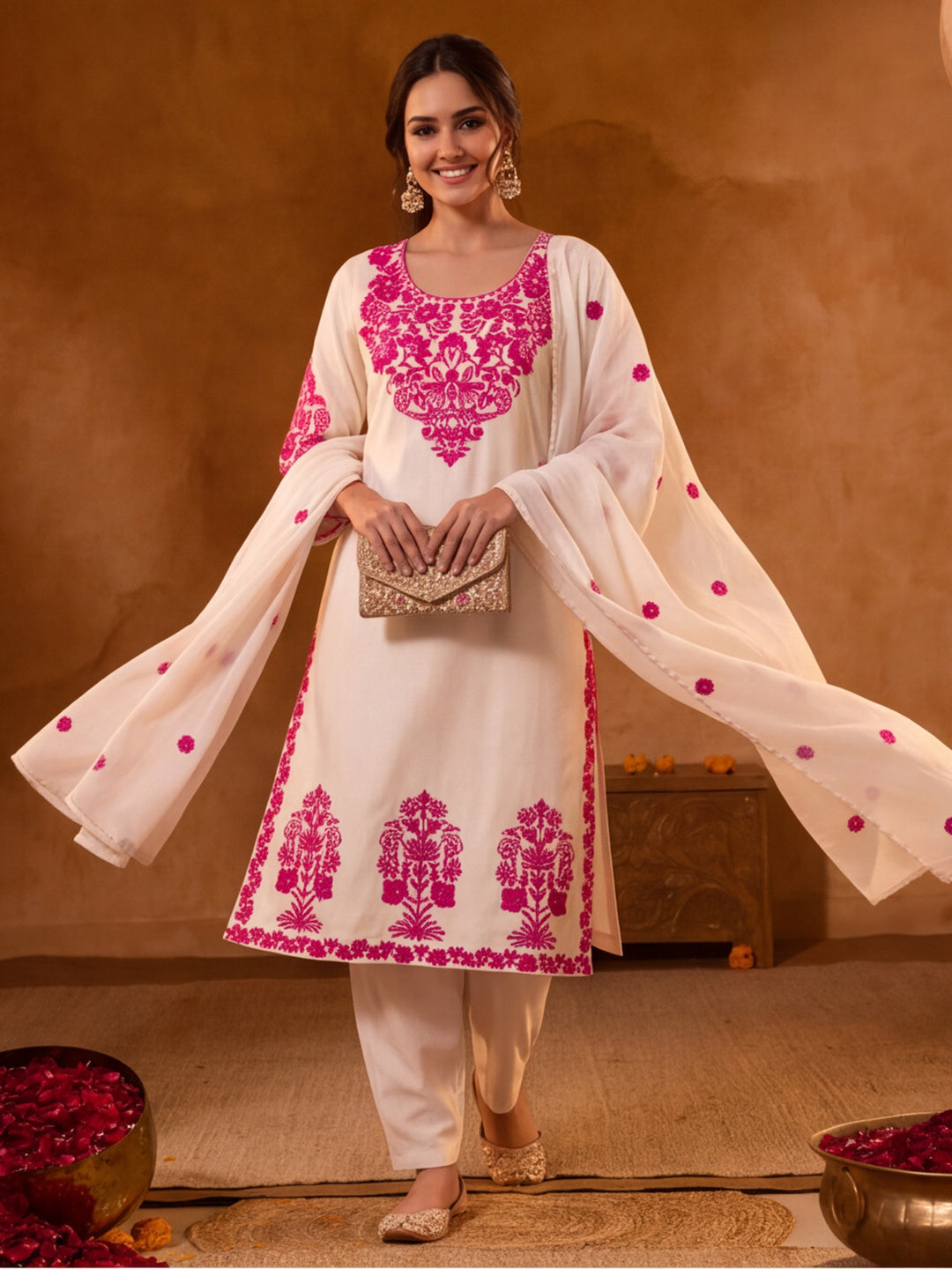 Women Embroidery Off White Kurta Set with Dupatta