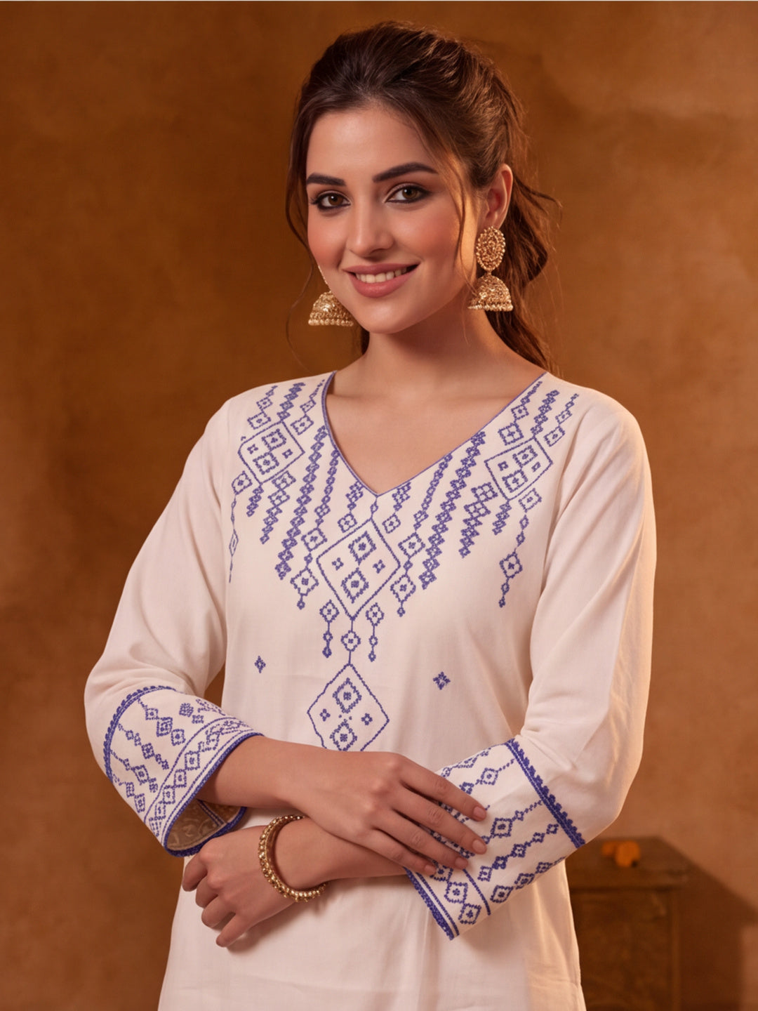 Women Embroidery White Kurta Set with Dupatta