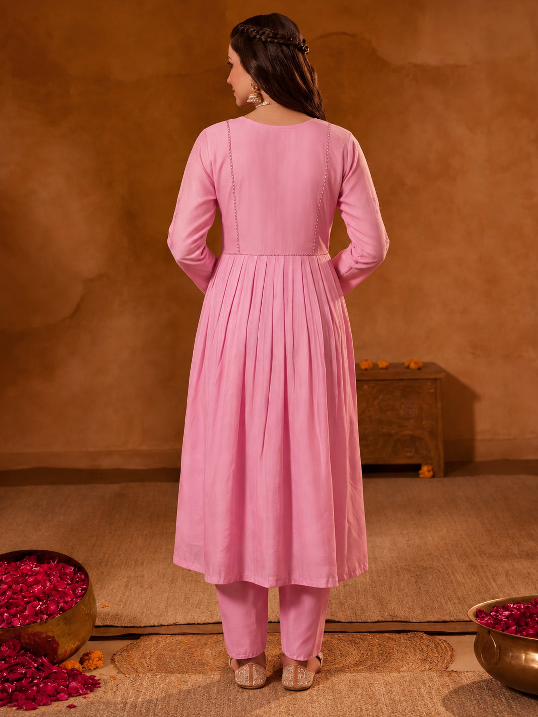 Women Floral Embroidery Pink Kurta Set with Dupatta