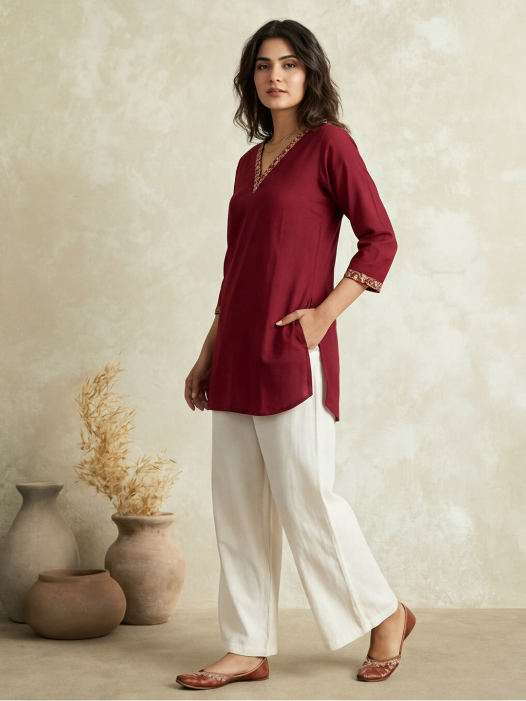 Women's V-Neck Printed Straight Three-Quarter Sleeves Cotton Short Kurti