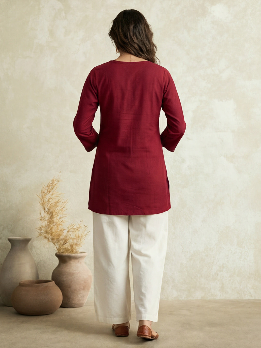 Women's V-Neck Printed Straight Three-Quarter Sleeves Cotton Short Kurti