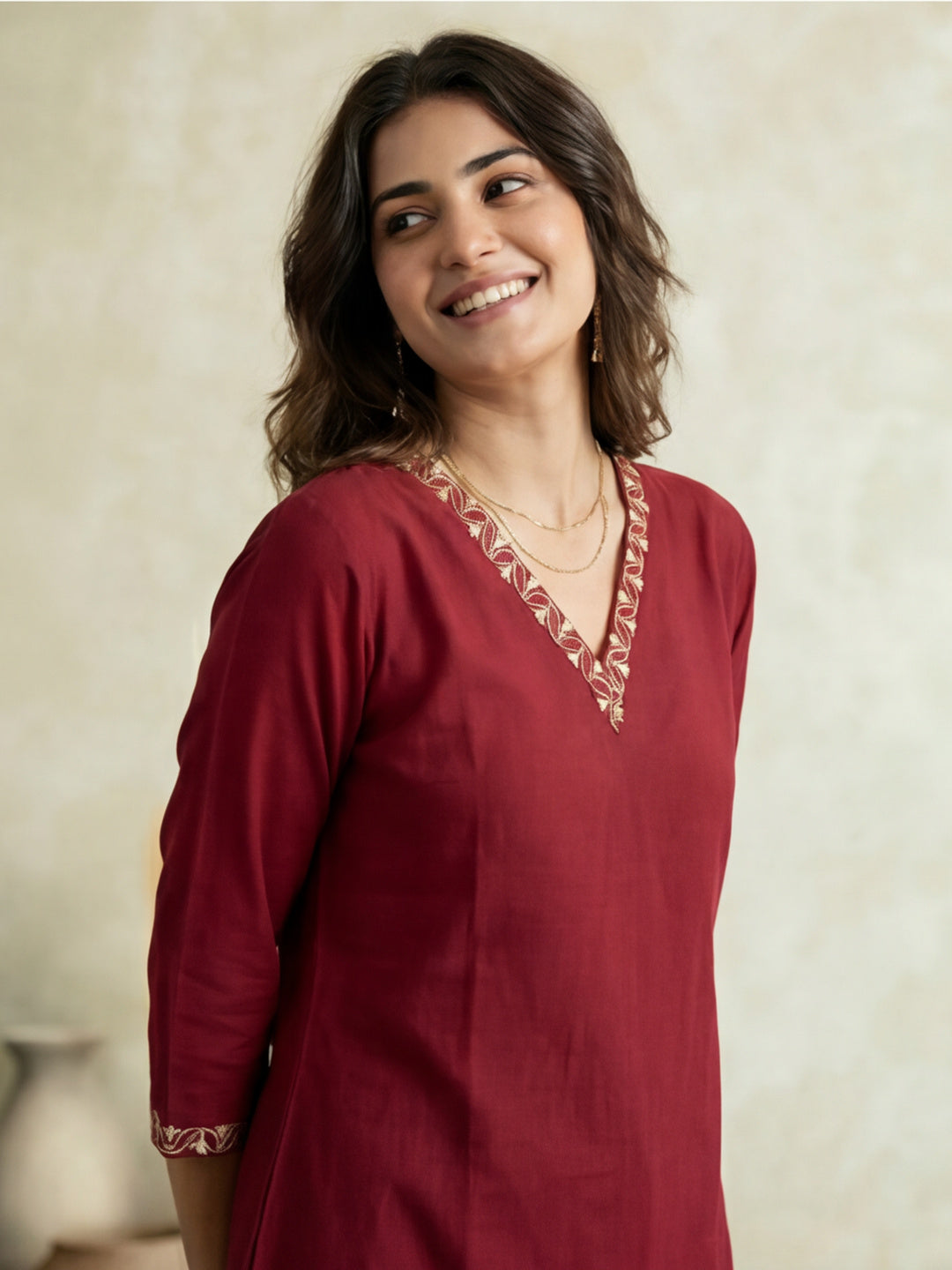 Women's V-Neck Printed Straight Three-Quarter Sleeves Cotton Short Kurti