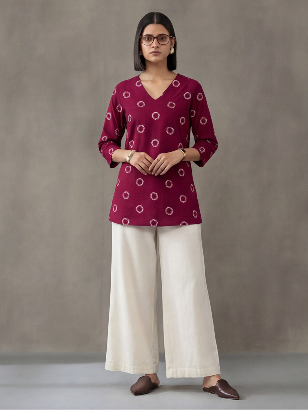 Women's V-Neck Printed Straight Three-Quarter Sleeves Cotton Short Kurti
