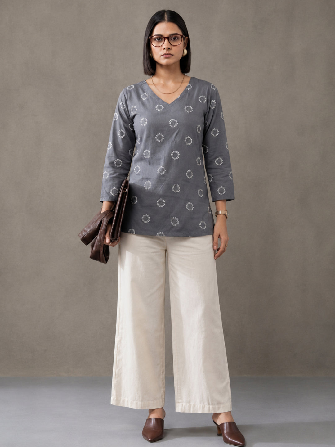 Women's V-Neck Printed Straight Three-Quarter Sleeves Cotton Short Kurti