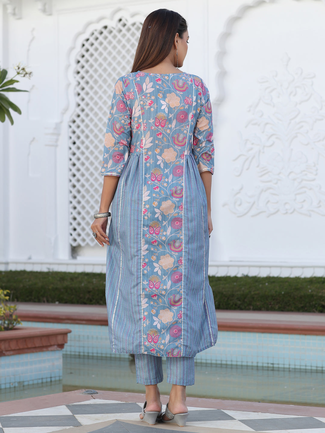 A Grey Printed Muslin Kurta With Yoke And Grey Printed Muslin Pants