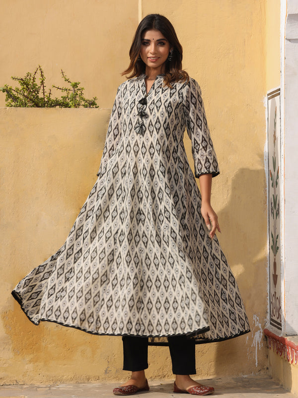 Buy Ethnic Designer Dresses For Women Online in India