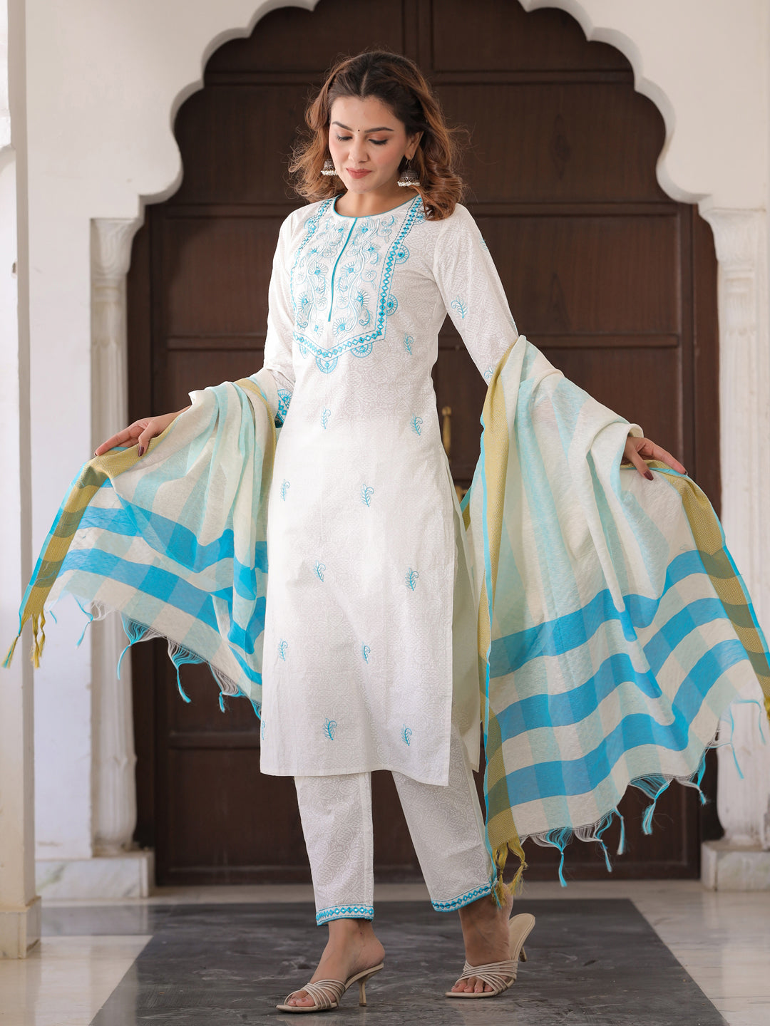 White Heavy Embroidered Kurta With Pants & Weaved Dupatta